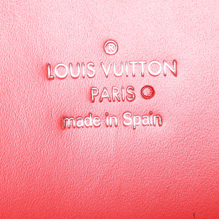 Bolso de mano Louis Vuitton Phenix en cuero Epi rojo - Detail D4