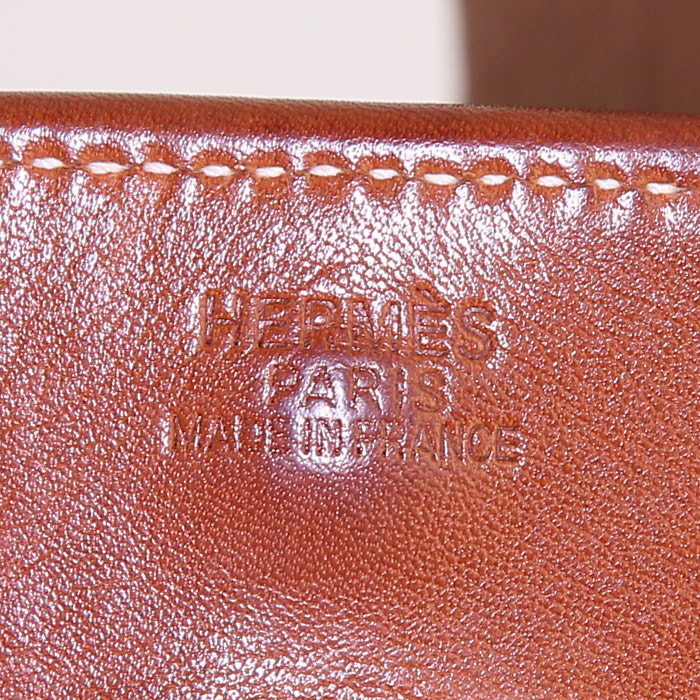 Hermès Tsako bag worn on the shoulder or carried in the hand in beige canvas and brown Barenia leather - Detail D3