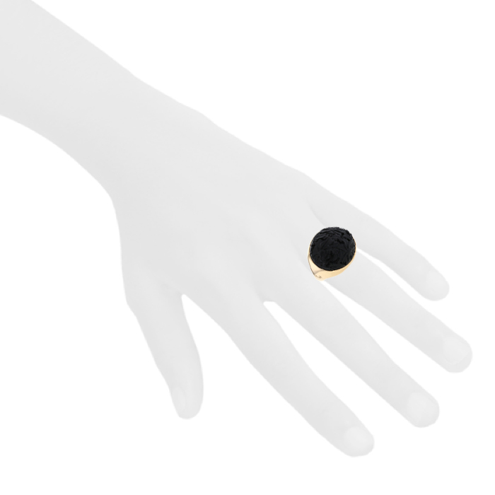 Pomellato Victoria ring in pink gold, jet and diamond - Detail D1