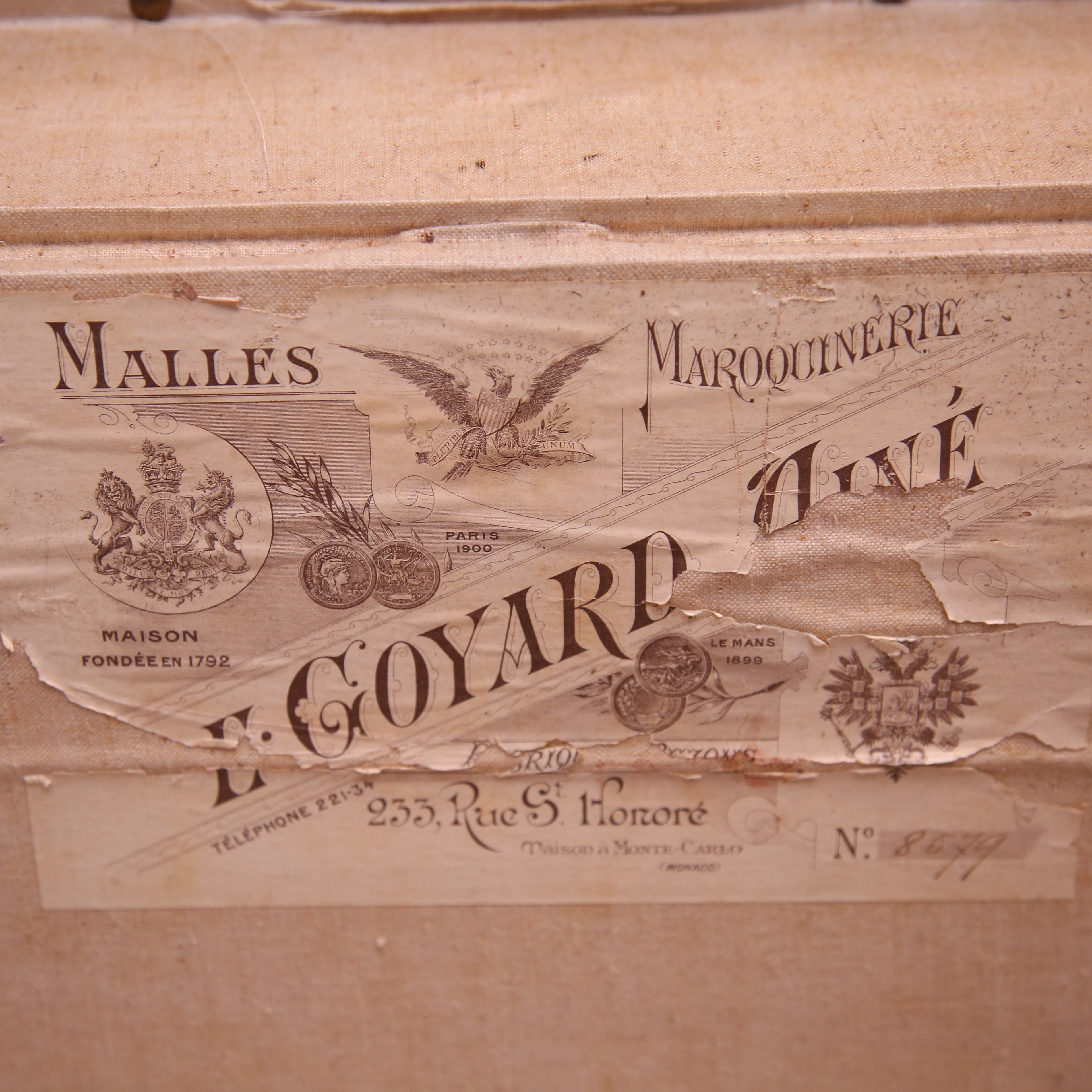 Baul Goyard en tela Goyardine y cuero natural - Detail D4