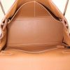 Hermes Kelly 28 cm handbag in gold togo leather - Detail D3 thumbnail