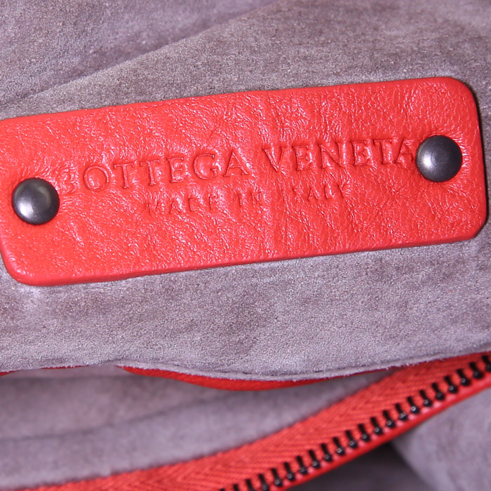 Bottega Veneta Brick handbag in red braided leather - Detail D3
