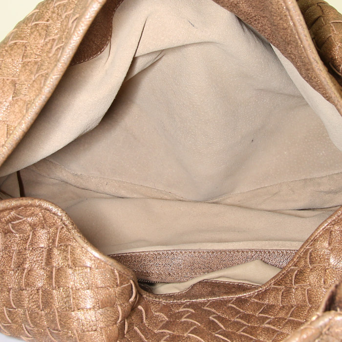Sac à main Bottega Veneta Sloane en cuir tressé mordoré - Detail D2