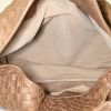 Bolso de mano Bottega Veneta Sloane en cuero trenzado marrón dorado - Detail D2 thumbnail