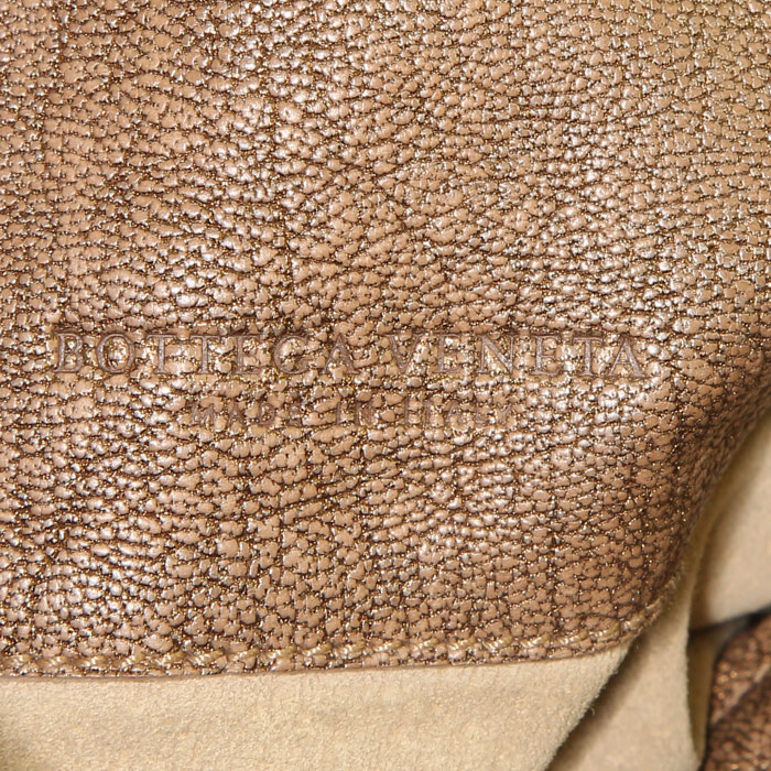 Sac à main Bottega Veneta Sloane en cuir tressé mordoré - Detail D3