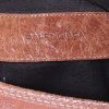 Sac porté épaule ou main Balenciaga Day en cuir marron - Detail D3 thumbnail