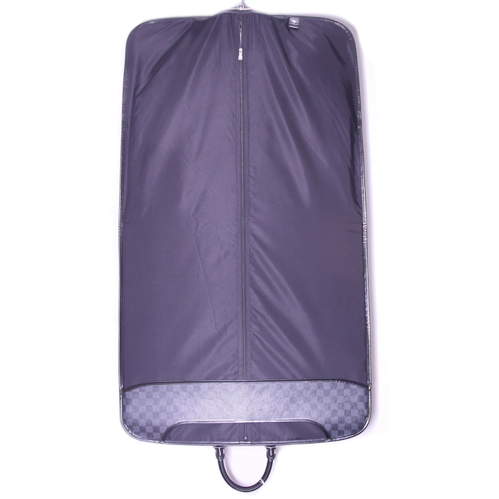 Louis Vuitton clothes-hangers in damier graphite canvas and black leather - Detail D3