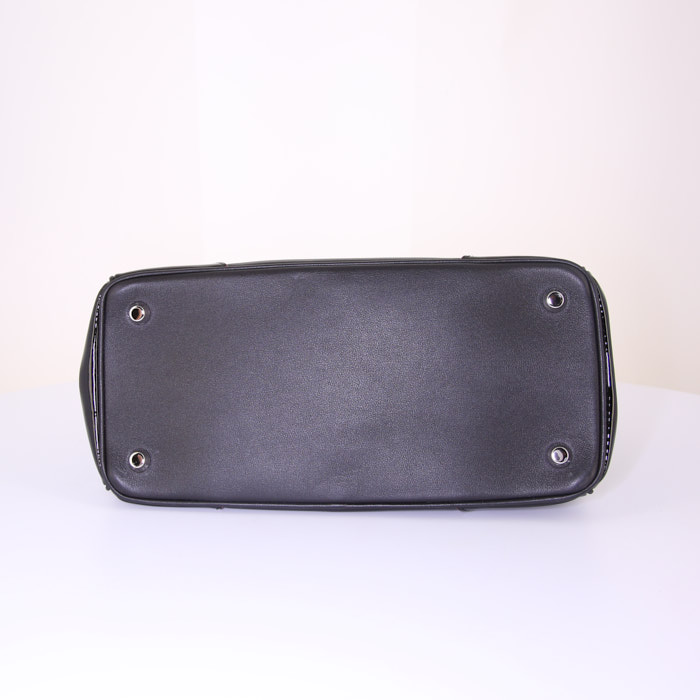 Borsa a tracolla Dior Be Dior modello medio in pelle nera e pelle verniciata bordeaux - Detail D5