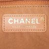Borsa a tracolla Chanel Camera in pelle martellata e trapuntata beige - Detail D3 thumbnail
