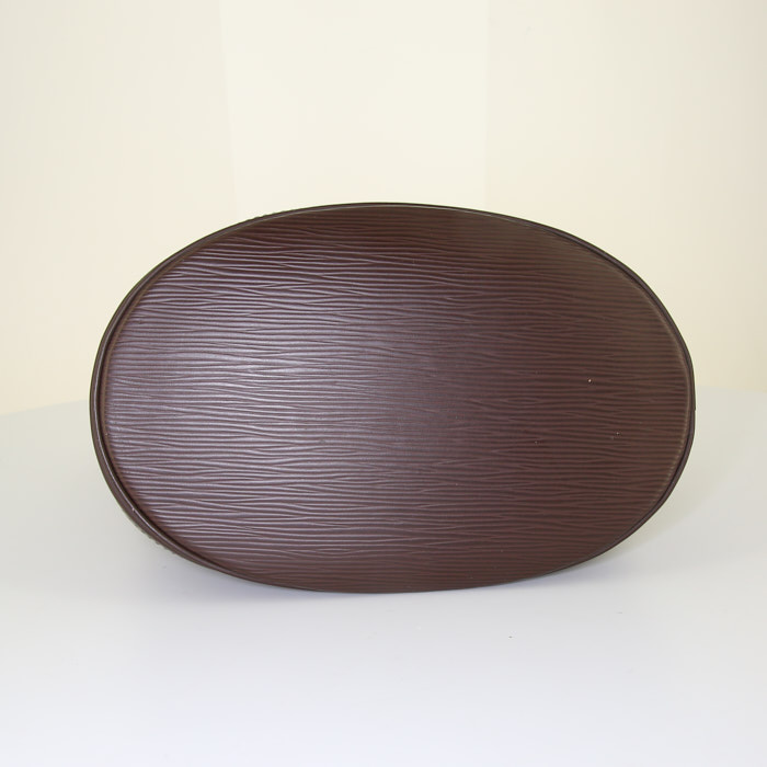 Louis Vuitton Bucket shopping bag in brown epi leather - Detail D4