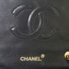 Borsa a tracolla Chanel Mademoiselle in pelle trapuntata nera imitazione lucertola - Detail D3 thumbnail