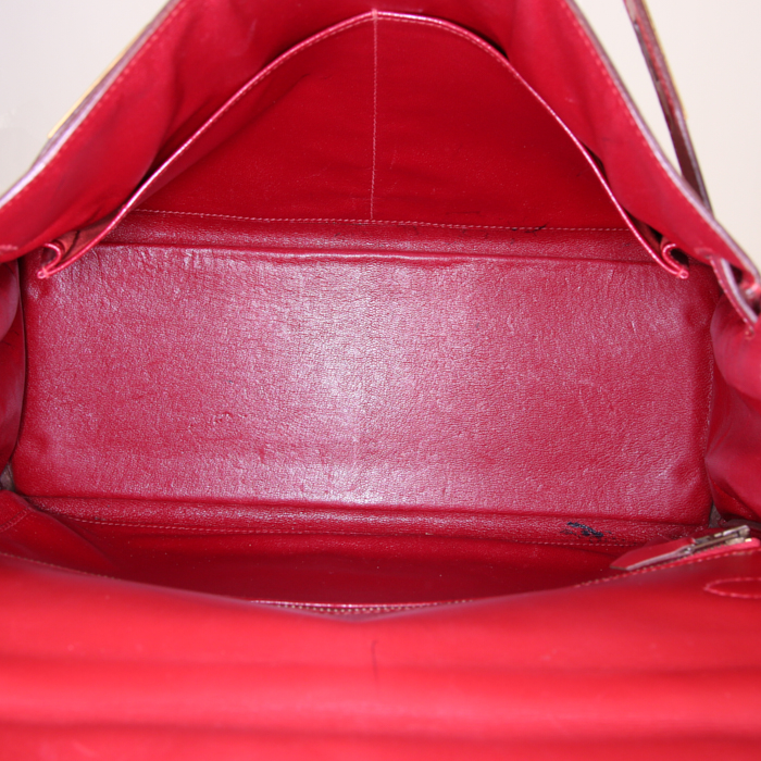 Hermes Kelly 35 cm bag worn on the shoulder or carried in the hand in red box leather - Detail D3