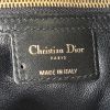 Bolso de mano Dior Cannage en cuero acolchado negro - Detail D3 thumbnail