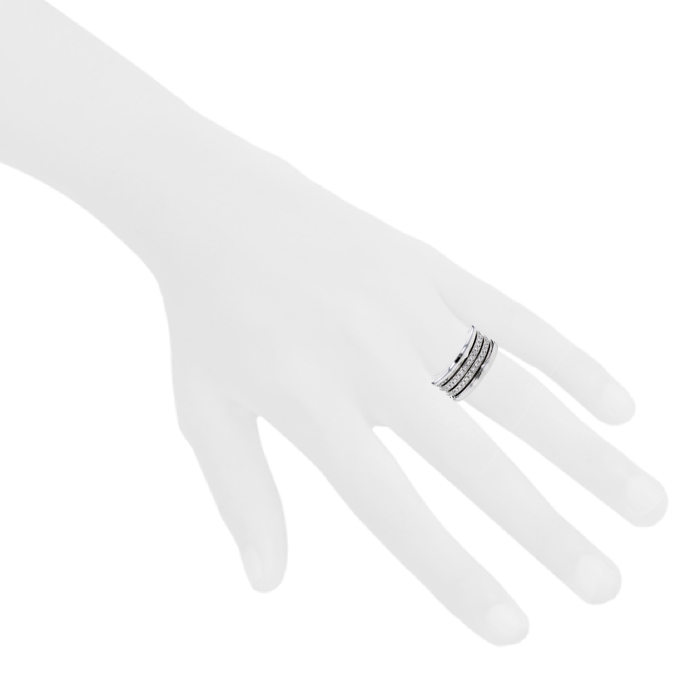 Bague grand modèle en or blanc et diamants - Detail D1