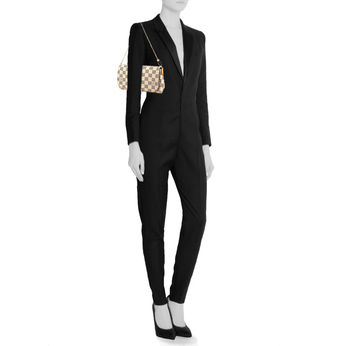 Bolso bandolera Louis Vuitton Favorite en lona a cuadros azul celeste y cuero natural - Detail D1