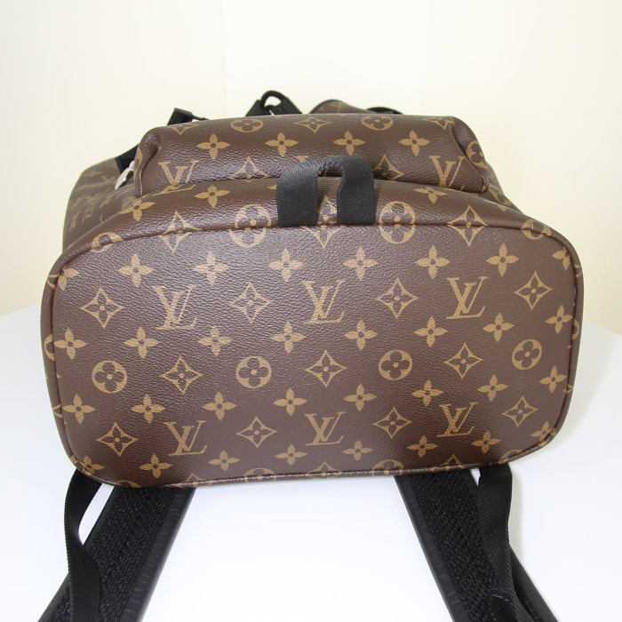 Mochila Louis Vuitton Zack en lona Monogram marrón y cuero negro - Detail D5