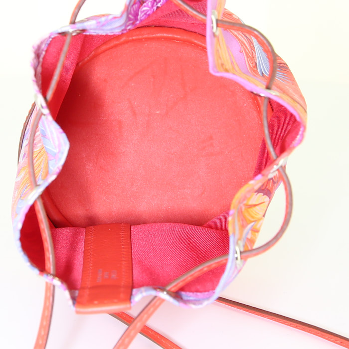 Hermes Silkin small model handbag in silk and red leather - Detail D2