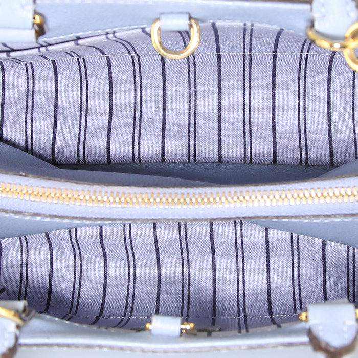 Louis Vuitton Montaigne BB handbag in blue monogram leather - Detail D3