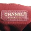 Chanel Portobello shopping bag in burgundy quilted grained leather - Detail D4 thumbnail