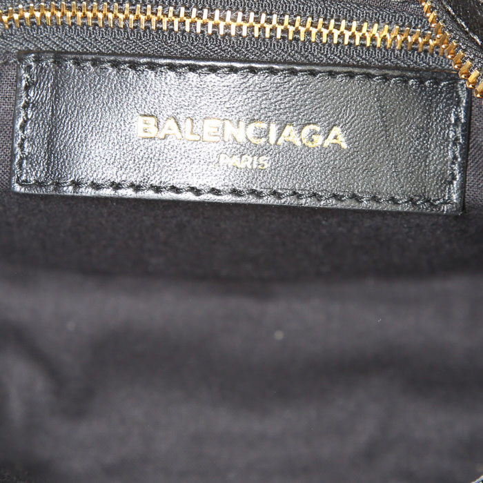 Balenciaga Mini City  shoulder bag in black burnished style leather - Detail D4