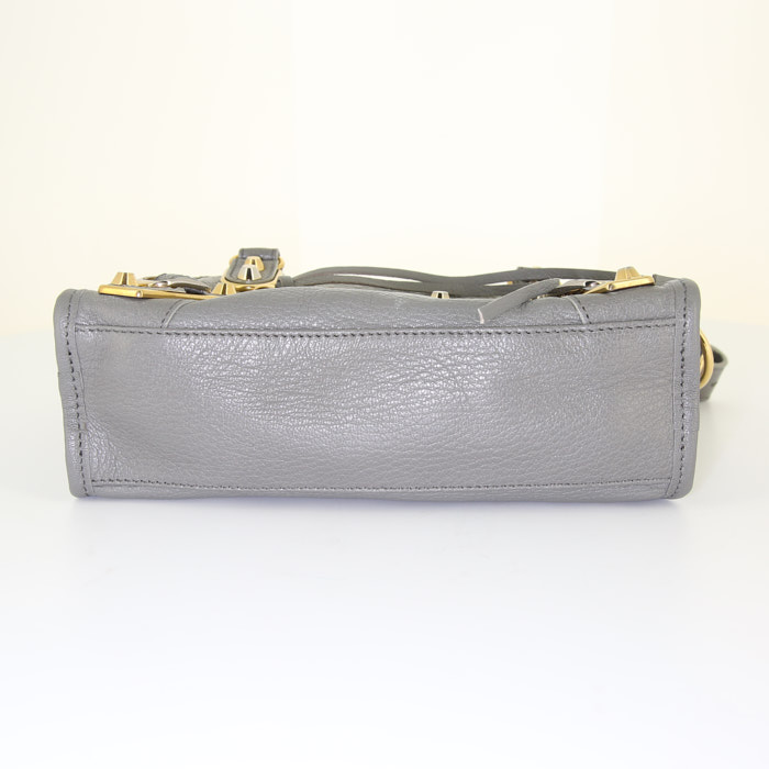 Sac bandoulière Balenciaga Mini City  en cuir effet vieilli gris - Detail D5