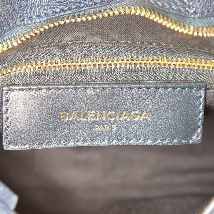 Sac bandoulière Balenciaga Mini City  en cuir effet vieilli bleu - Detail D4