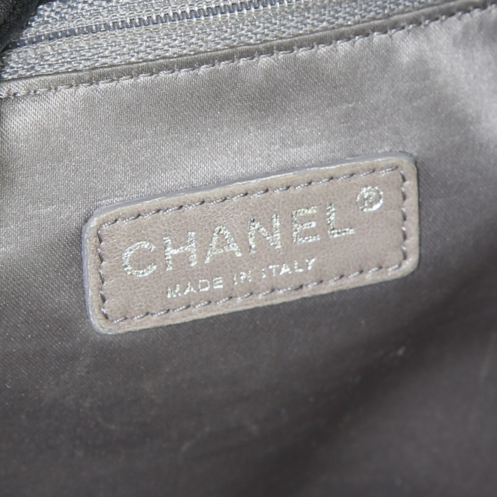 Bolso Cabás Chanel Coco Cabas en cuero negro - Detail D3