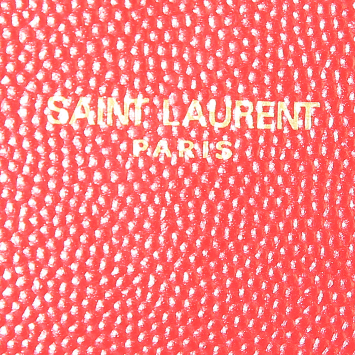 Saint Laurent Cassandre pouch in red grained leather - Detail D3
