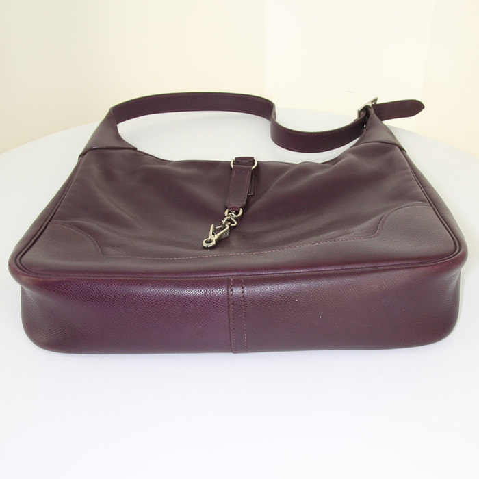 Sac à main Hermès Trim en cuir violet Raisin - Detail D4