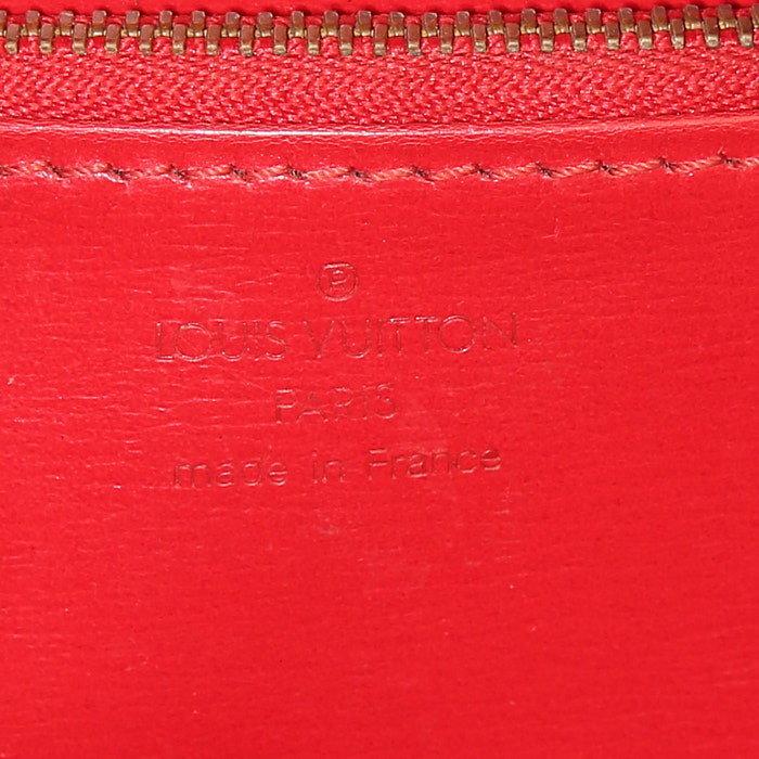 Sac à main Louis Vuitton Malesherbes en cuir épi rouge - Detail D3