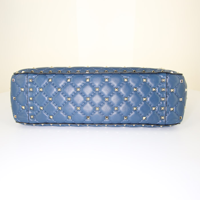 Valentino Garavani Rockstud Spike handbag in blue leather - Detail D5