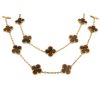 Van Cleef & Arpels Alhambra Vintage long necklace in yellow gold and tiger eye stone - 00pp thumbnail