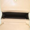 Bolso bandolera Chanel Vintage en cuero acolchado beige - Detail D2 thumbnail