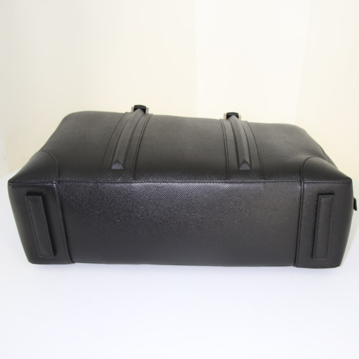 Porte-documents Givenchy en cuir grainé noir - Detail D4