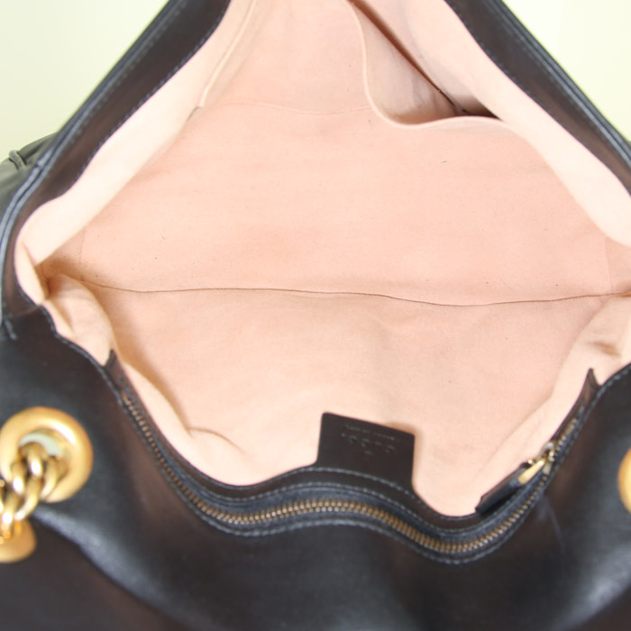 Borsa a tracolla Gucci GG Marmont in pelle trapuntata nera con decori geometrici - Detail D3