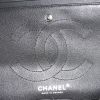 Sac à main Chanel 2.55 en cuir verni noir - Detail D4 thumbnail