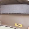 Hermes Kelly 20 cm small model handbag in etoupe epsom leather - Detail D3 thumbnail