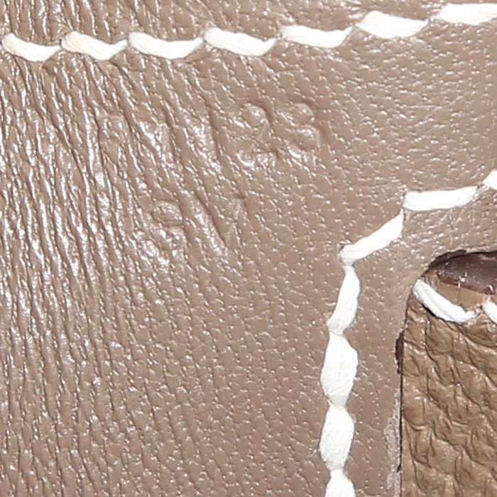 Hermes Kelly 20 cm small model handbag in etoupe epsom leather - Detail D5