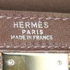 Bolso de mano Hermès Kelly 32 en cuero marrón y cuero vibrato marrón - Detail D4 thumbnail