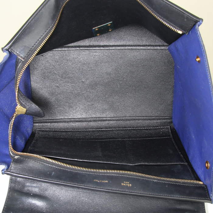 Sac à main Celine Trapeze moyen modèle en cuir marron et noir et daim bleu - Detail D3