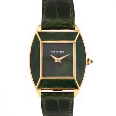 Montre Chaumet / Corum vintage en or jaune 18k et jaspe sanguin Vers  1950