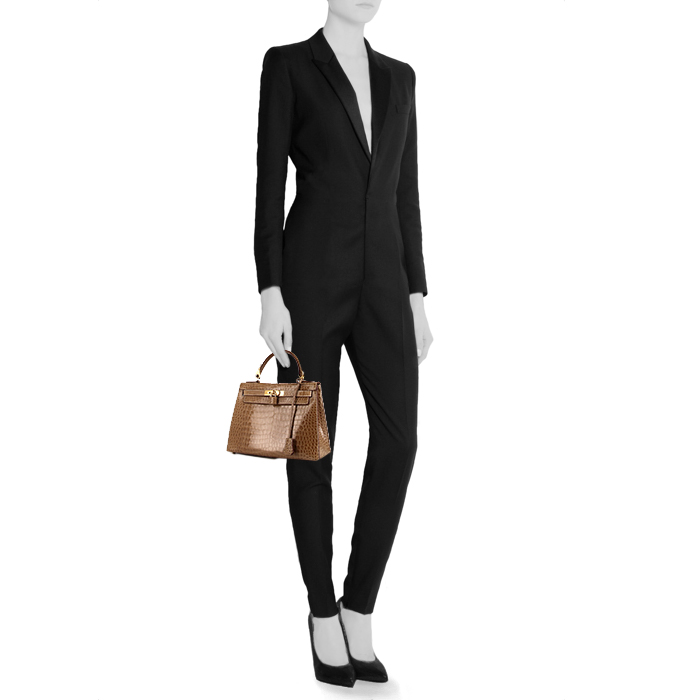 Hermes Kelly 28 cm handbag in honey beige porosus crocodile - Detail D1