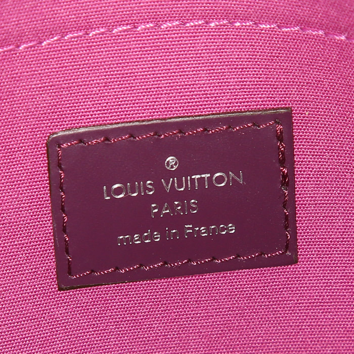 Louis Vuitton Passy small model handbag in purple epi leather - Detail D3