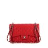 Chanel Timeless jumbo shoulder bag in red quilted grained leather - 360 thumbnail