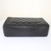 Chanel Timeless jumbo shoulder bag in black quilted grained leather - Detail D5 thumbnail