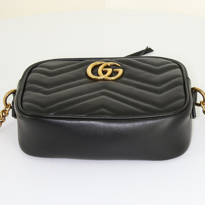 Borsa a tracolla Gucci GG Marmont modello piccolo in pelle trapuntata nera con decori geometrici - Detail D4