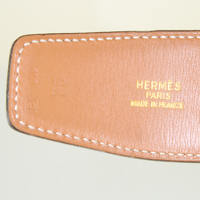 Cinturón Hermès modelo grande en cuero box negro - Detail D1