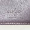 Billetera Louis Vuitton en charol Monogram color burdeos - Detail D2 thumbnail