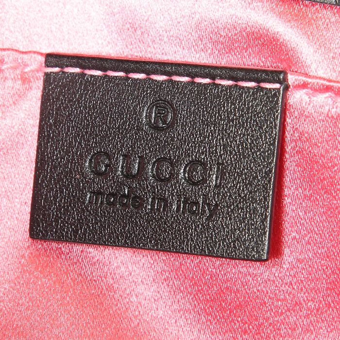 Gucci GG Marmont shoulder bag in black velvet - Detail D4