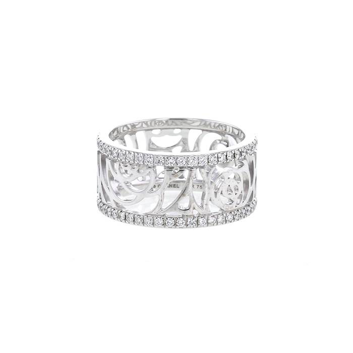 แหวน Chanel Ultra Ring Small Version with White Ceramic 18K White Gold –  vrtreasure